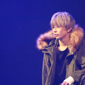 足掻くほどに堕ちていく…髙橋祐理主演の舞台「蟻地獄」開幕　板倉俊之が描くサスペンス イメージ画像
