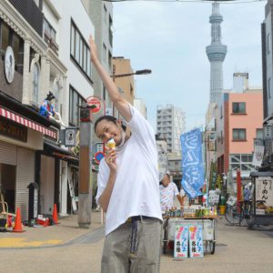 浅草デートで「あ〜ん」に挑戦!?　『稲垣成弥のまずやる!チャンネル』潜入取材第2弾 イメージ画像
