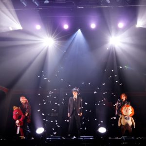 舞台「よんでますよ、アザゼルさん。」舞台写真解禁　千秋楽のライブ配信も決定 イメージ画像