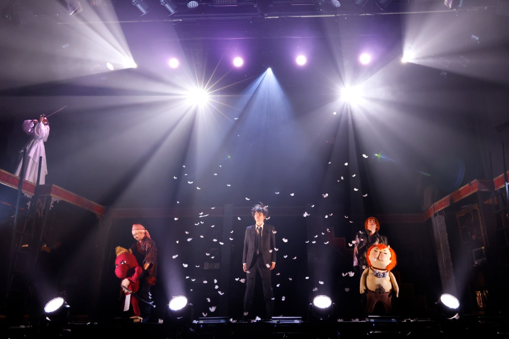 舞台「よんでますよ、アザゼルさん。」舞台写真解禁　千秋楽のライブ配信も決定 イメージ画像